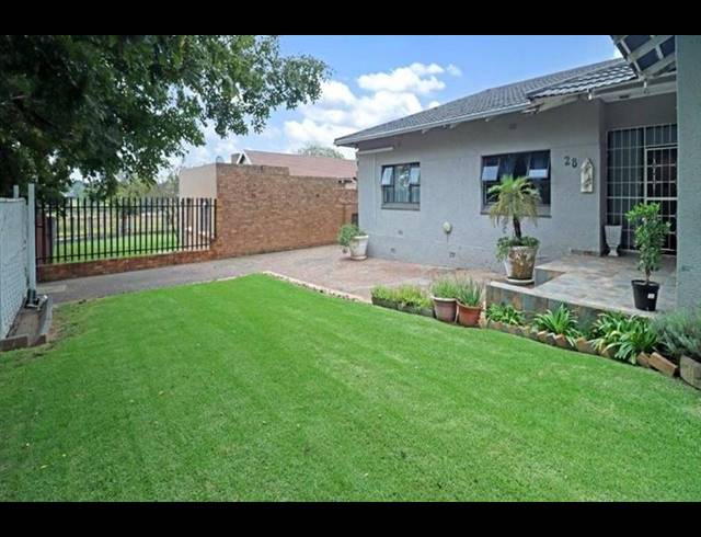 3 BEDROOM HOUSE FOR SALE IN CINDERELLA